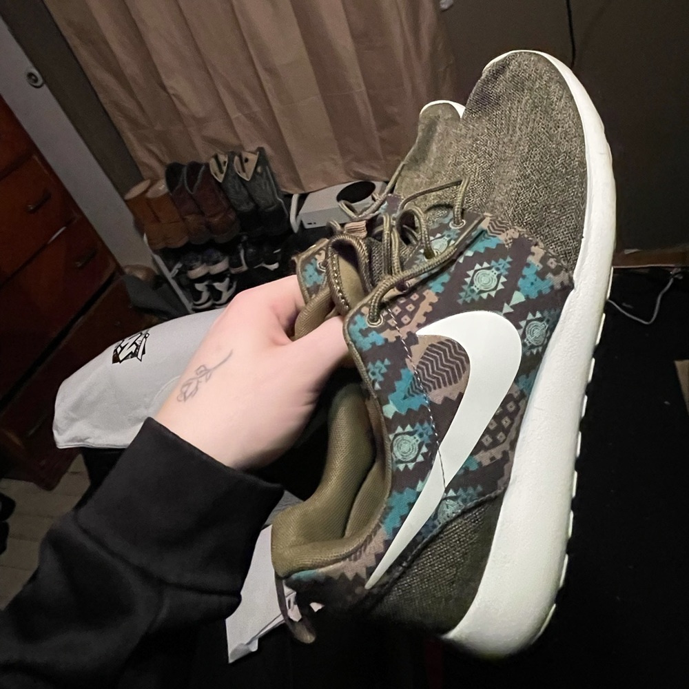 Nike Roshes Size: Mens 10